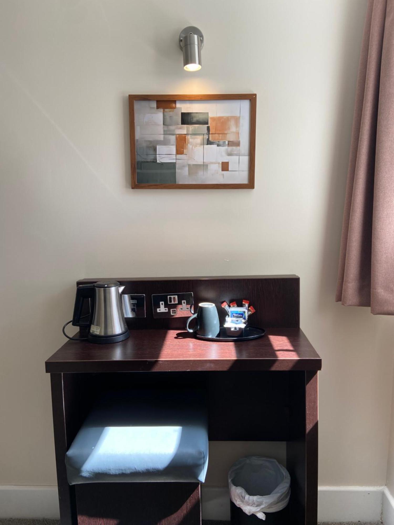 Trebovir Hotel Londres Quarto foto